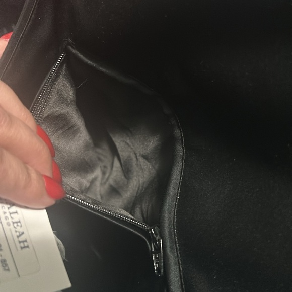 Shiraleah Chicago Micha Embellished Velvet Envelope Clutch - Picture 5 of 8